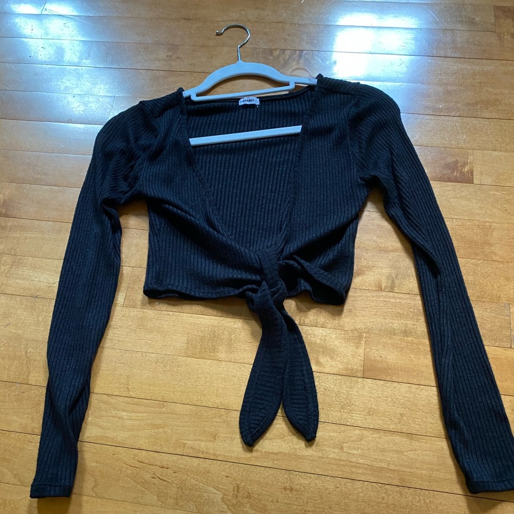 Garage tie top. X-Small. Black. Cropped